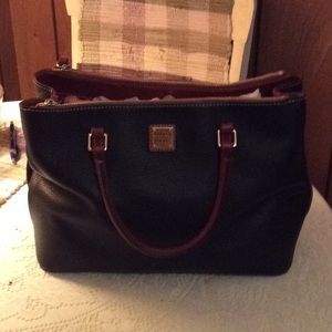 Dooney & Bourke Willa handbag